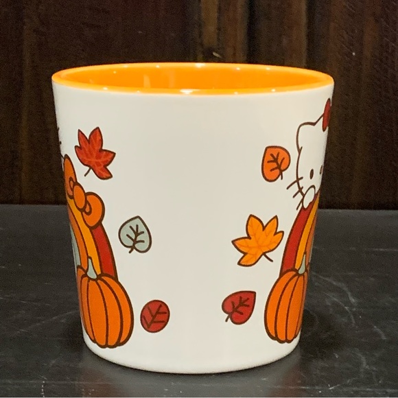 Hello Kitty Pumpkins Rainbow & Autumn Leaves 17oz Ceramic Mug - Picture 6 of 8